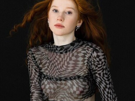 Madeline, photo #452