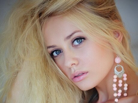 Jennifer, photo #526