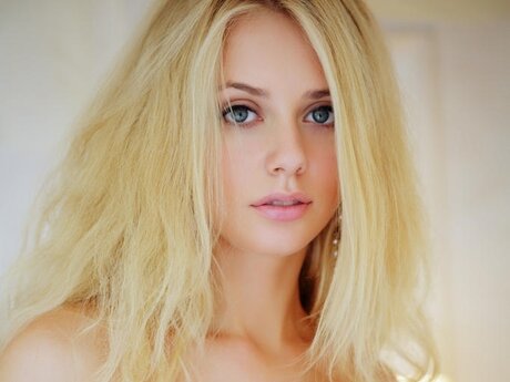 Jennifer, photo #527